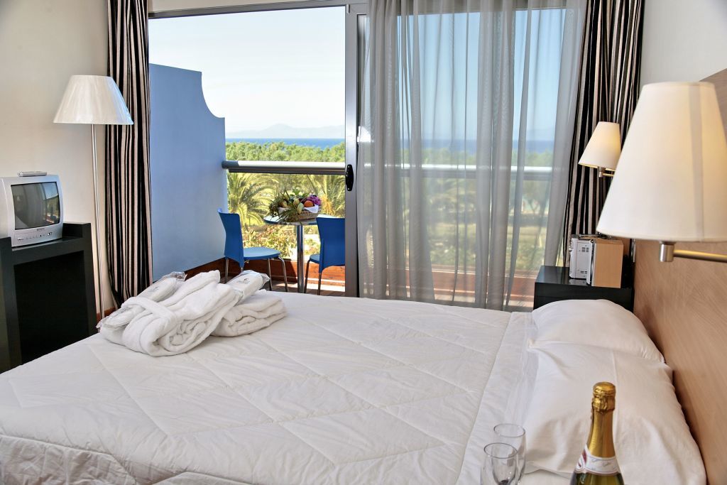 All Senses Ocean Blue Sea Side Resort Kremasti  Exterior photo